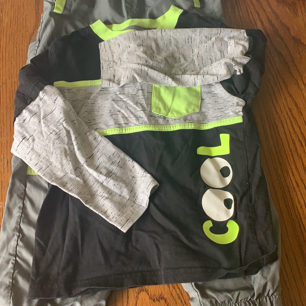 Set - Picture 3 of 3